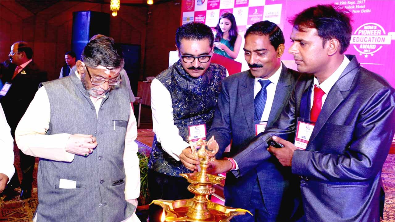 Indian Industry and Entrepreneurs Summit 2017-02 copy